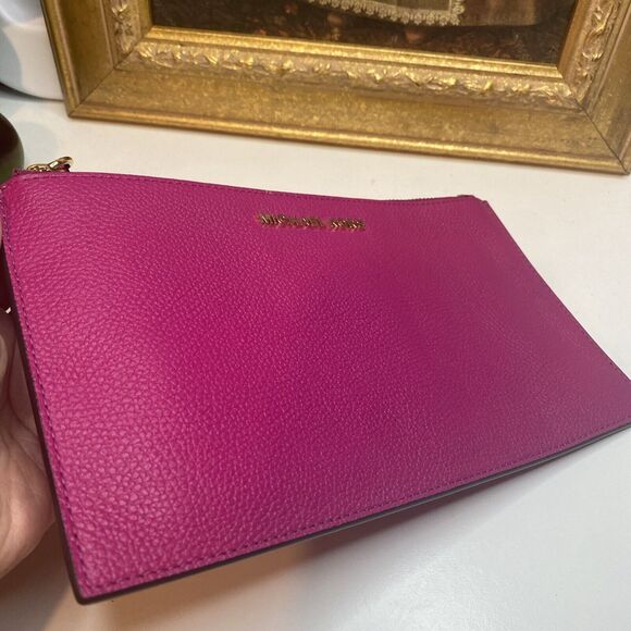 MICHAEL KORS MK Jet Set LG CLUTCH Zip Wristlet Wallet Pomegranate Purple Leather - Picture 2 of 12